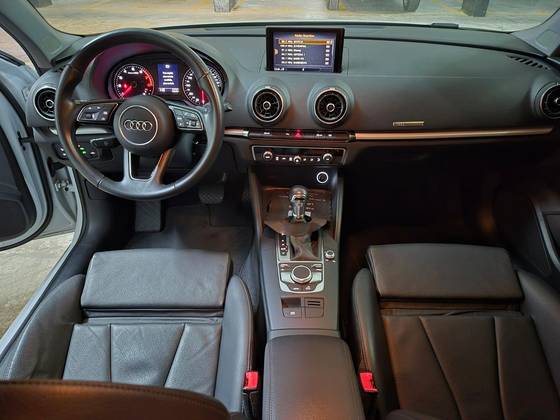 AUDI A3 1.4 TFSI FLEX SEDAN PRESTIGE PLUS TIPTRONIC AUDI A3 1.4 TFSI FLEX SEDAN PRESTIGE PLUS TIPTRONIC